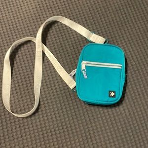 Thread crossbody THREADWALLETS